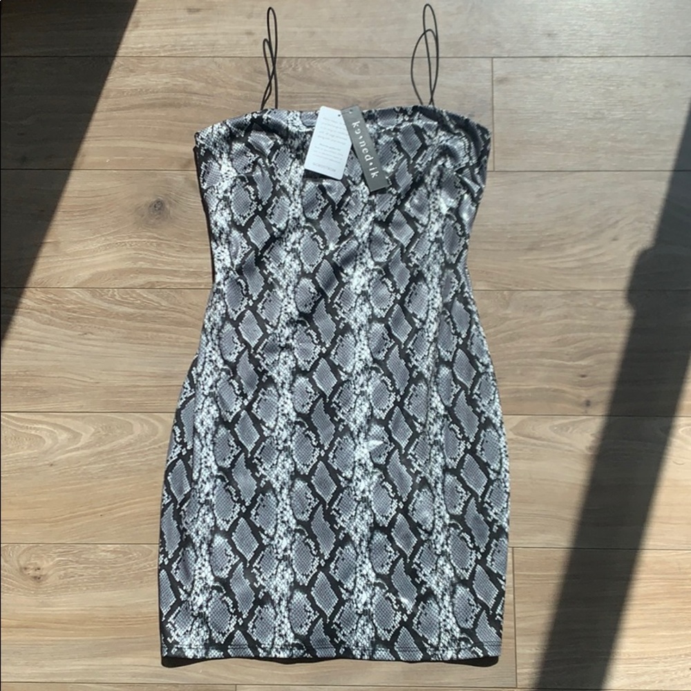 NWT Ke-ned-Ik snake print dress